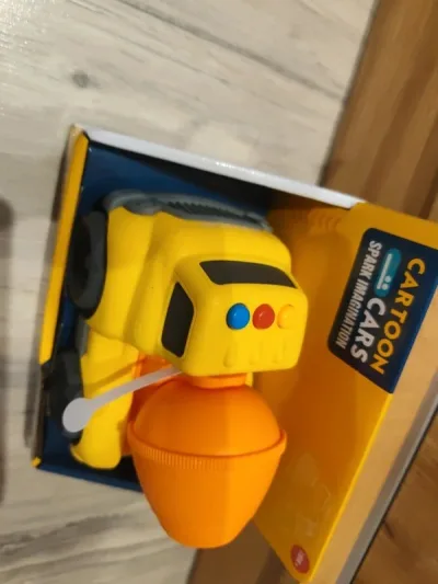 Auto betoniarka z dźwiękiem i świecie